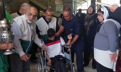 اعزام ۸۰ نفر از مددجویان بهزیستی استان کرمانشاه به مشهد مقدس/ خادمیاران رضوی استان کرمانشاه زائرین را بدرقه کردند