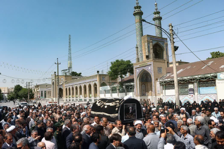 تشییع و خاکسپاری پیکر آیت الله حجتی در کرمانشاه