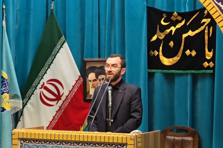 دشمن با جنگ رسانه‌ای می‌خواهد پیروزی خود را جعل کند