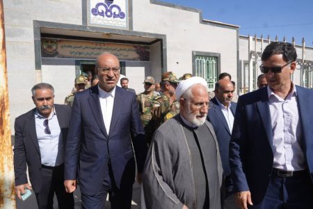 بازدید میدانی استاندار کرمانشاه و اعضای کمیسیون امنیت ملی مجلس از نفت‌شهر