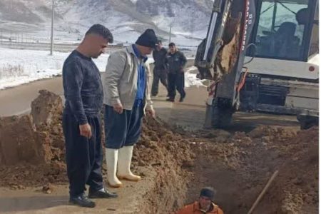 رفع شکستگی خط انتقال آب روانسر به جوانرود