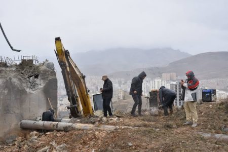 خط انتقال آب شهرک پردیس کرمانشاه آسیب دید