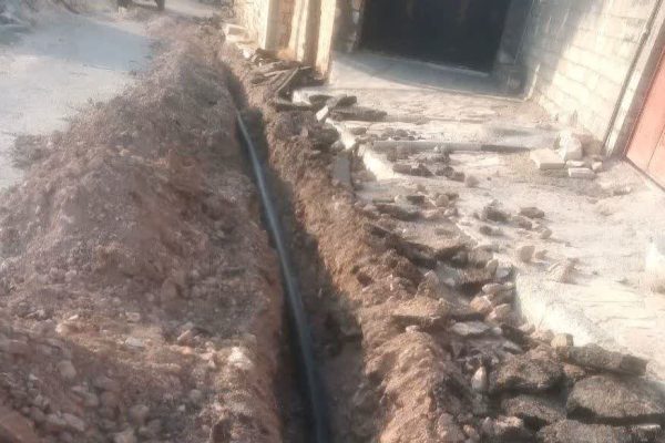 اجرای بیش از ۲ کیلومتر شبکه آبرسانی در روستای «پلنگرد» اسلامآبادغرب