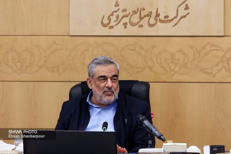 ضرورت بهره‌مندی از ظرفیت‌های صنعت پتروشیمی برای تقویت اقتصاد کشور