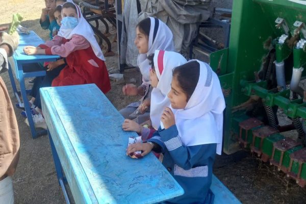 شبکه آب روستای «سنگ‌کرمو» گیلان‌غرب ترمیم شد/رفع مشکل تأمین آب مدارس میرمیراب